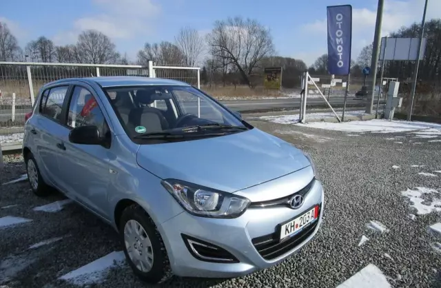 HYUNDAI I20 