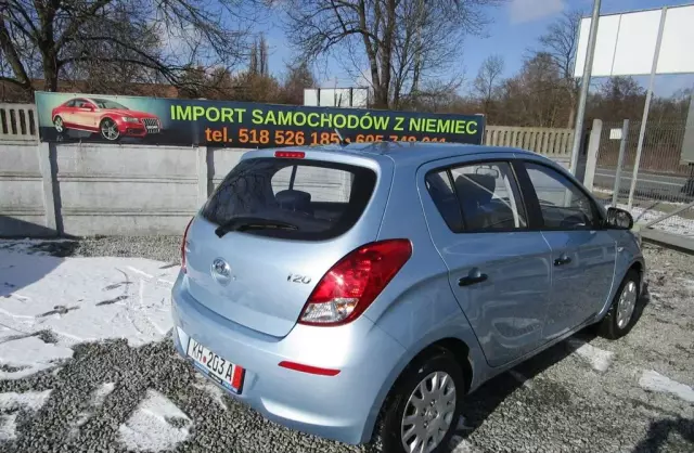 HYUNDAI I20 