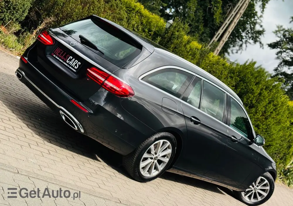 MERCEDES-BENZ Klasa E 200 9G-TRONIC Exclusive