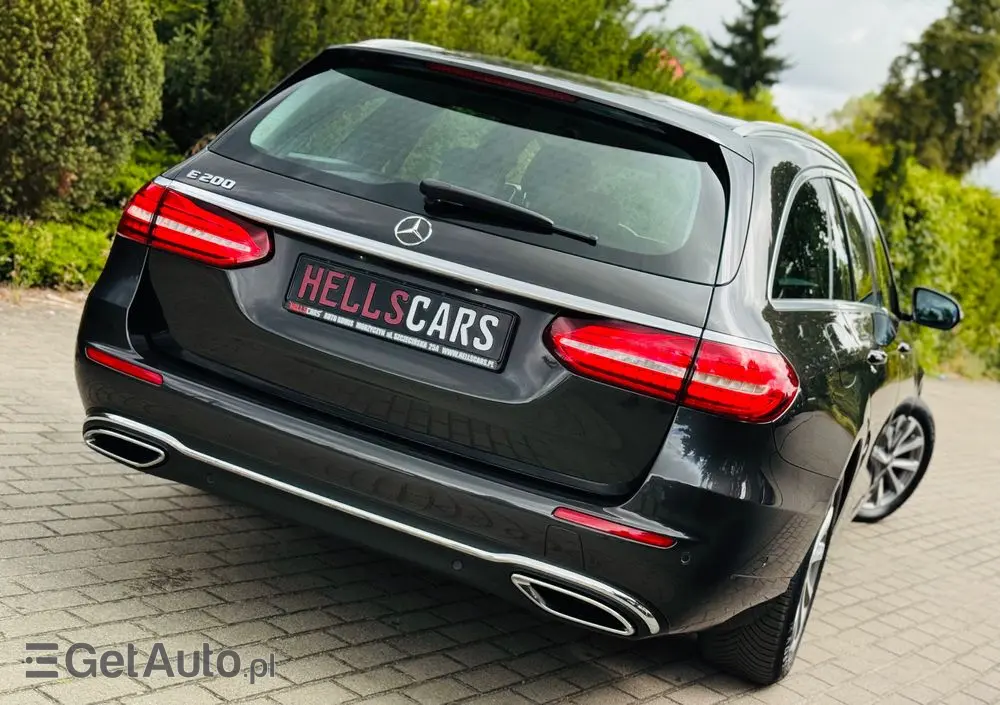 MERCEDES-BENZ Klasa E 200 9G-TRONIC Exclusive