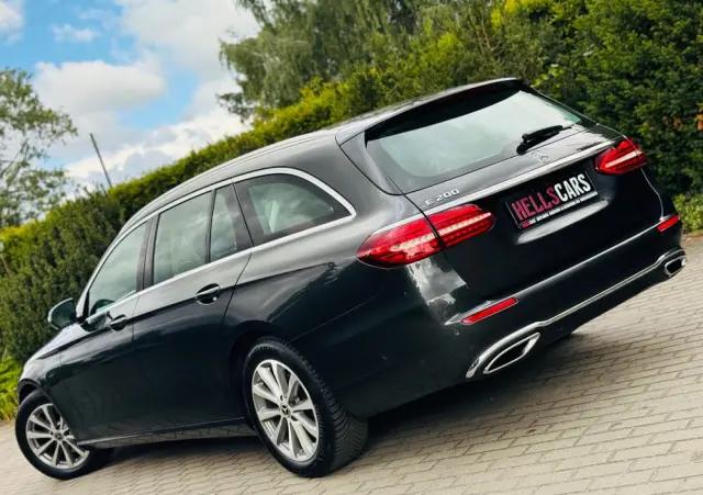 MERCEDES-BENZ Klasa E 200 9G-TRONIC Exclusive
