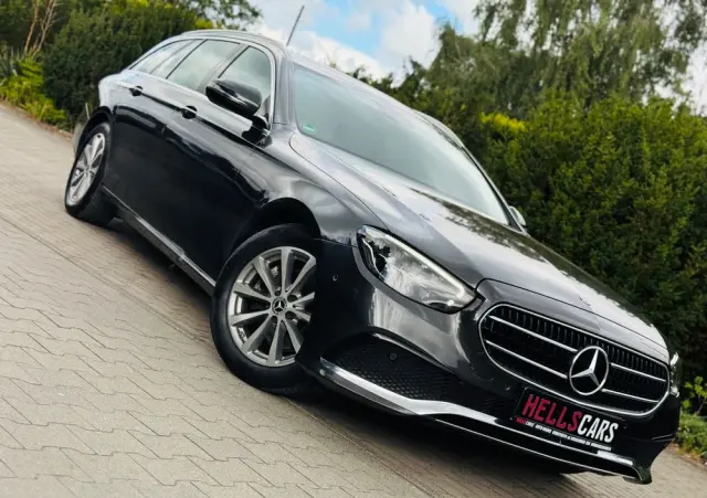 MERCEDES-BENZ Klasa E 200 9G-TRONIC Exclusive