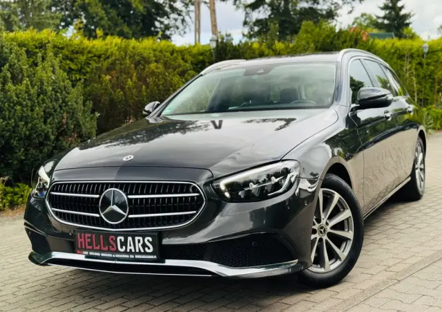 MERCEDES-BENZ Klasa E 200 9G-TRONIC Exclusive