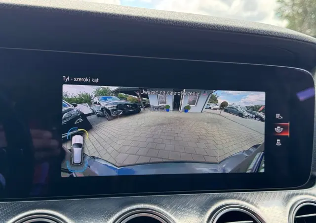 MERCEDES-BENZ Klasa E 200 9G-TRONIC Exclusive