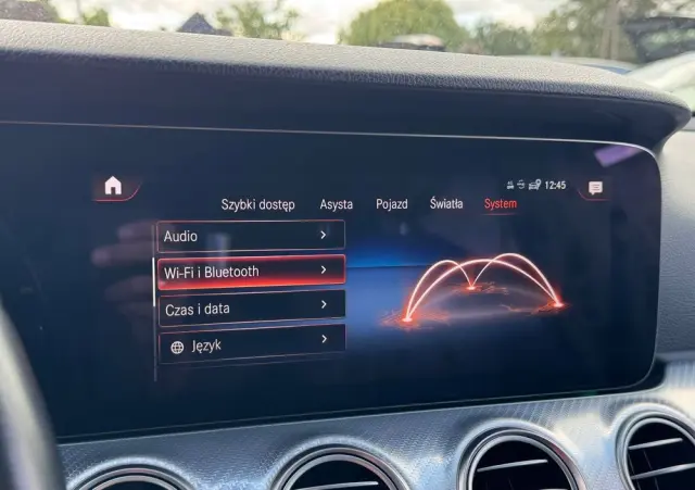 MERCEDES-BENZ Klasa E 200 9G-TRONIC Exclusive