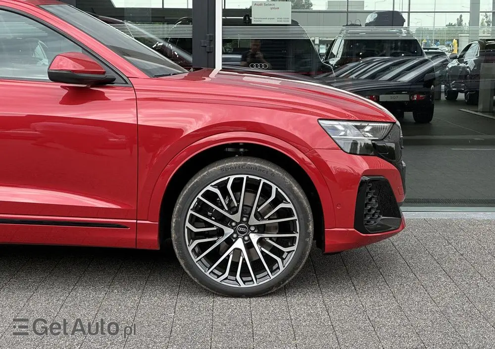 AUDI SQ8 