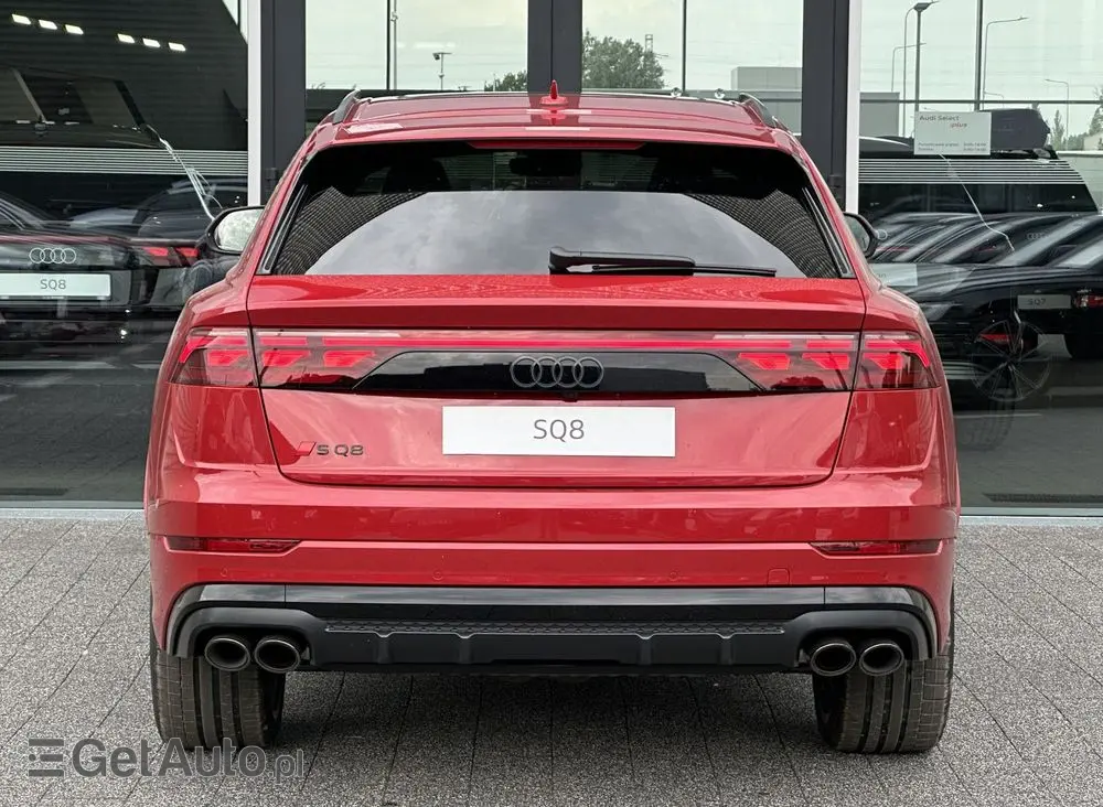 AUDI SQ8 