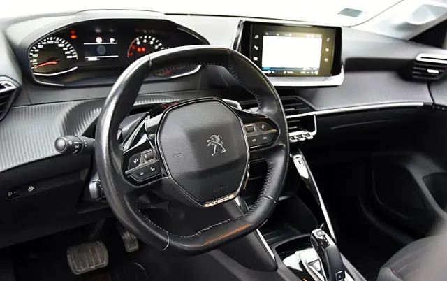 PEUGEOT 208 1.2 PureTech Allure Pack S&S EAT8