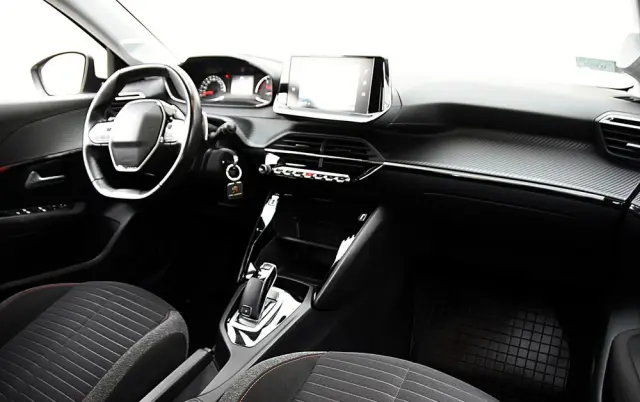 PEUGEOT 208 1.2 PureTech Allure Pack S&S EAT8