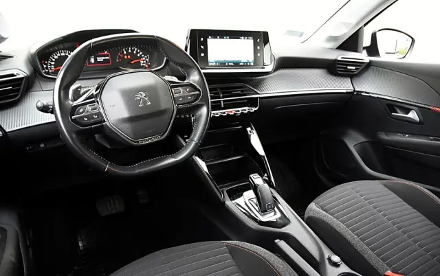 PEUGEOT 208 1.2 PureTech Allure Pack S&S EAT8