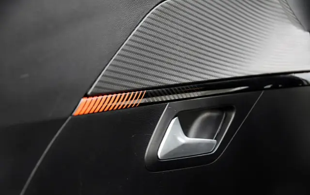 PEUGEOT 208 1.2 PureTech Allure Pack S&S EAT8