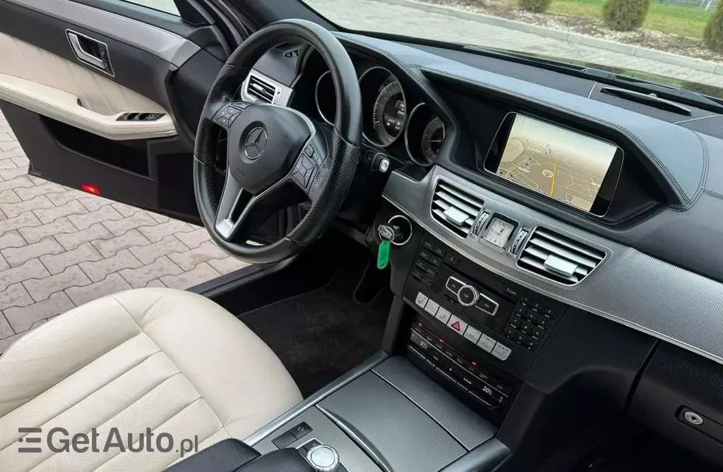 MERCEDES-BENZ Klasa E 