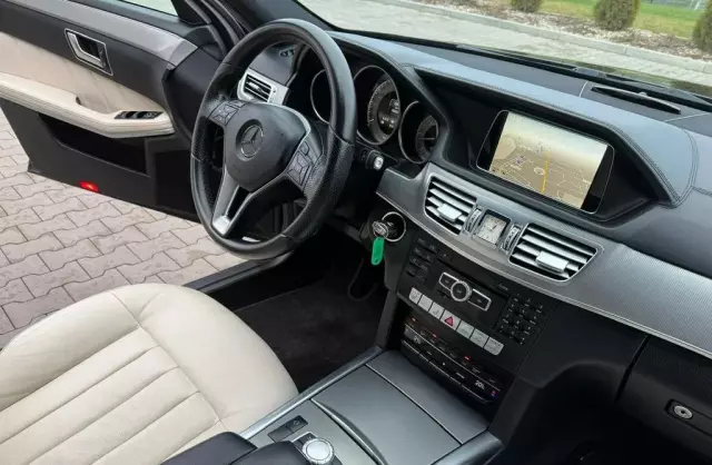 MERCEDES-BENZ Klasa E 