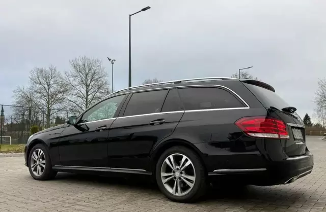 MERCEDES-BENZ Klasa E 