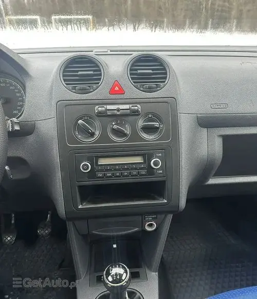 VOLKSWAGEN Caddy 