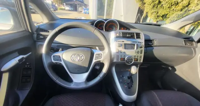 TOYOTA Verso 1.8 Multidrive Edition
