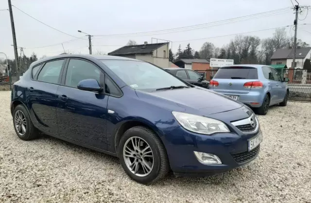 OPEL Astra 1.7 CDTI (110 KM)