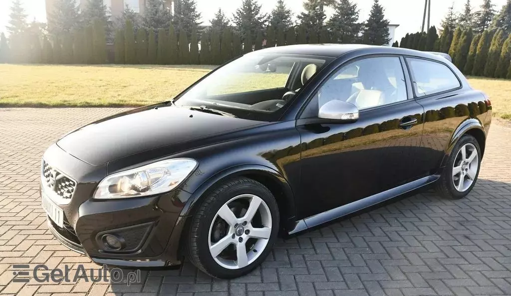 VOLVO C30 