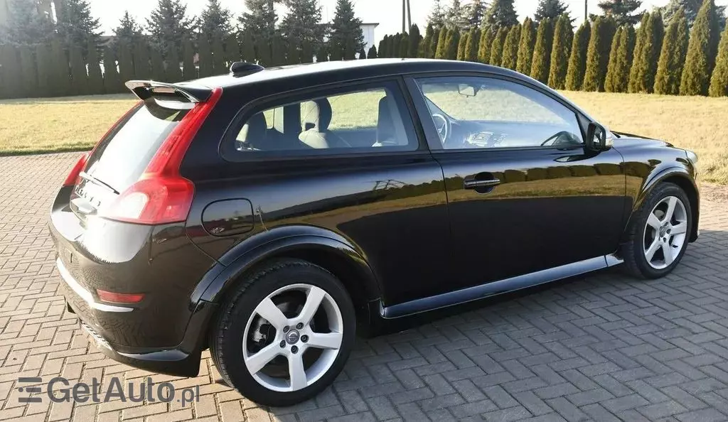 VOLVO C30 