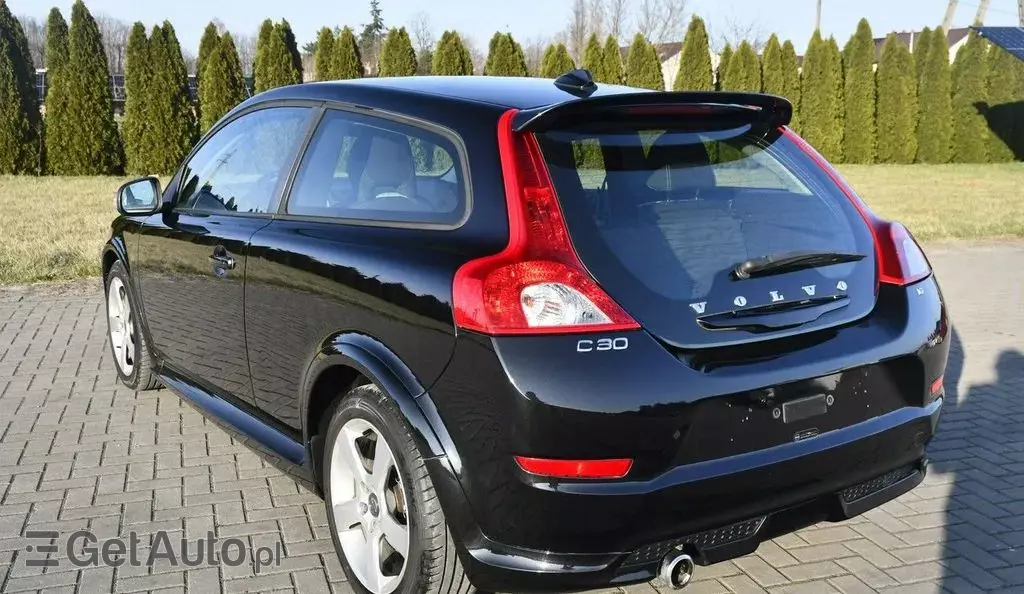 VOLVO C30 