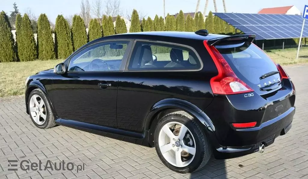 VOLVO C30 