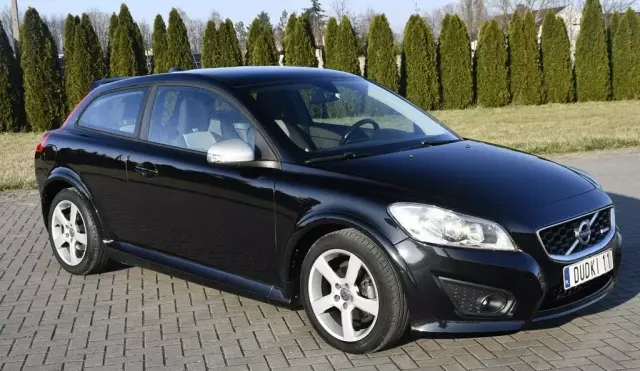 VOLVO C30 