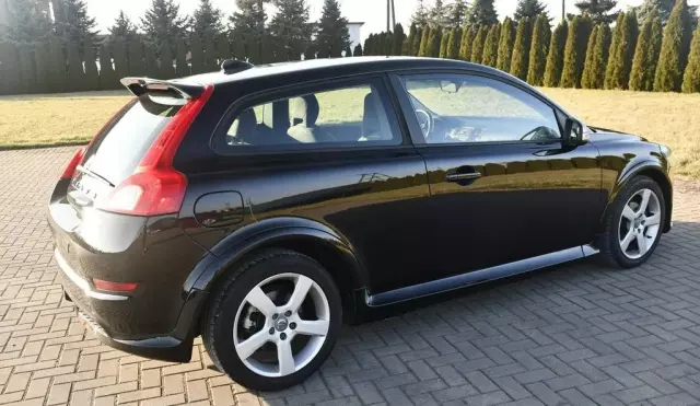 VOLVO C30 