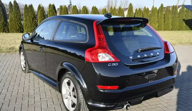 VOLVO C30 