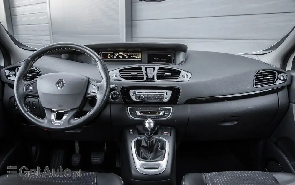 RENAULT Grand Scenic Energy TCe 130 S&S Bose Edition