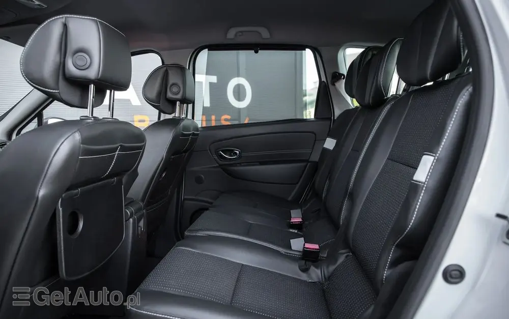 RENAULT Grand Scenic Energy TCe 130 S&S Bose Edition