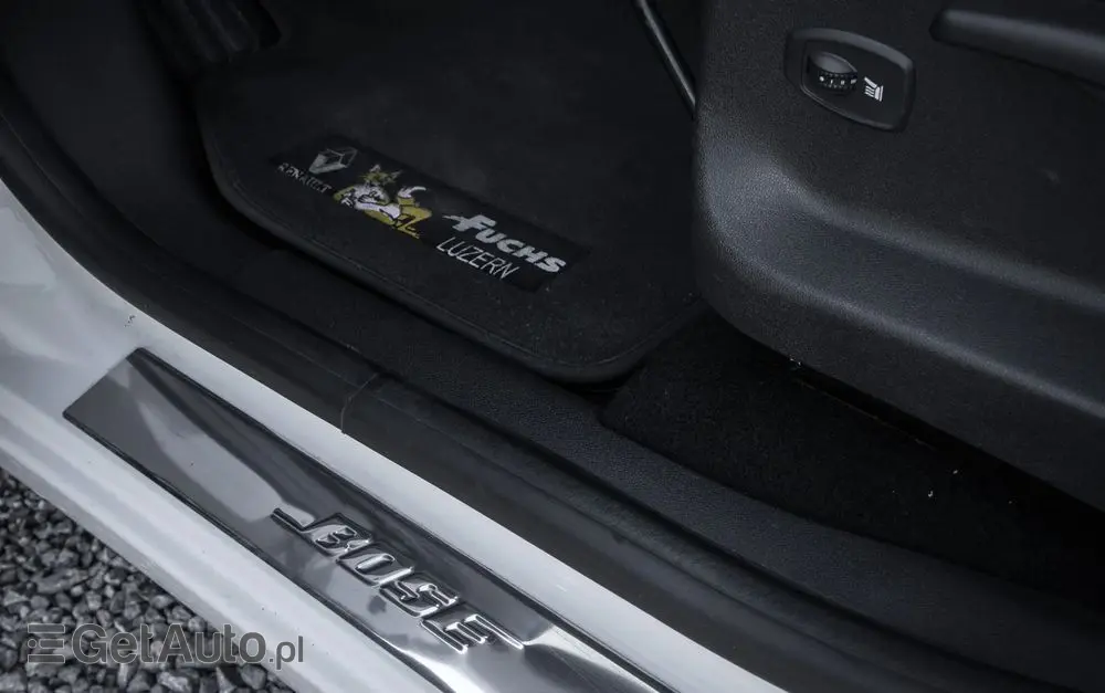 RENAULT Grand Scenic Energy TCe 130 S&S Bose Edition