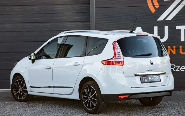 RENAULT Grand Scenic Energy TCe 130 S&S Bose Edition