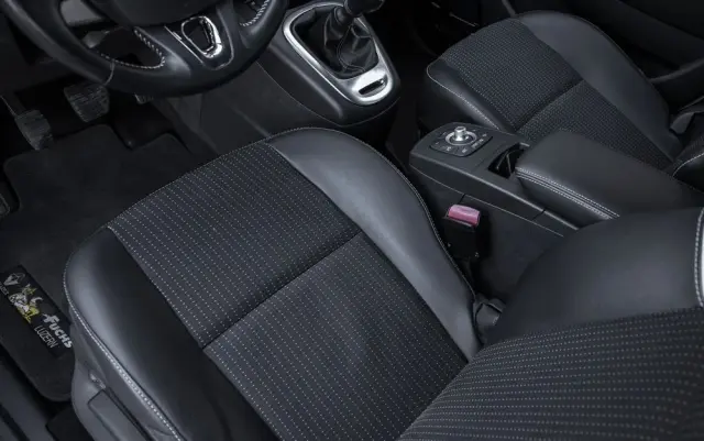 RENAULT Grand Scenic Energy TCe 130 S&S Bose Edition