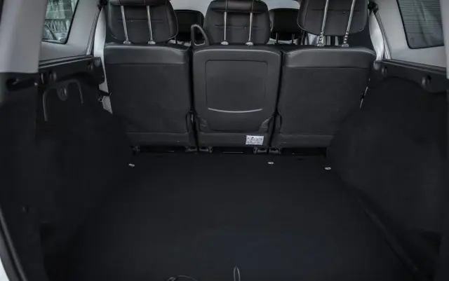 RENAULT Grand Scenic Energy TCe 130 S&S Bose Edition