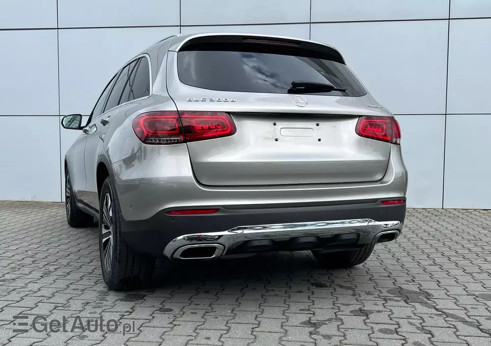 MERCEDES-BENZ GLC 300 d 4-Matic