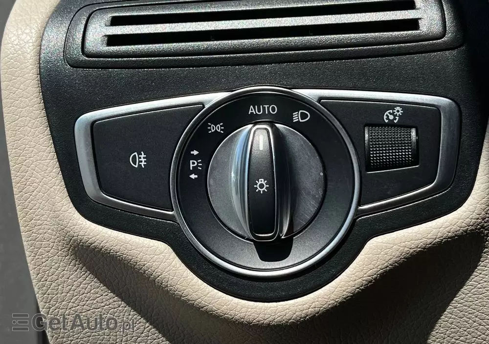 MERCEDES-BENZ GLC 300 d 4-Matic