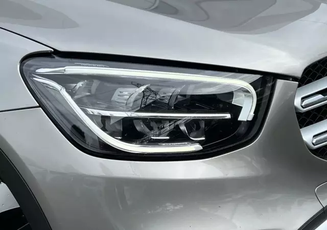 MERCEDES-BENZ GLC 300 d 4-Matic