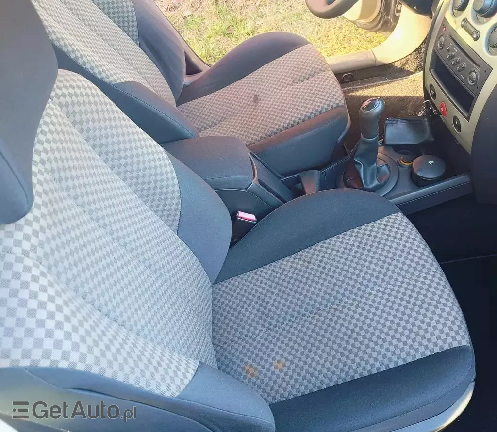 RENAULT Megane 1.6 16V (112 KM)