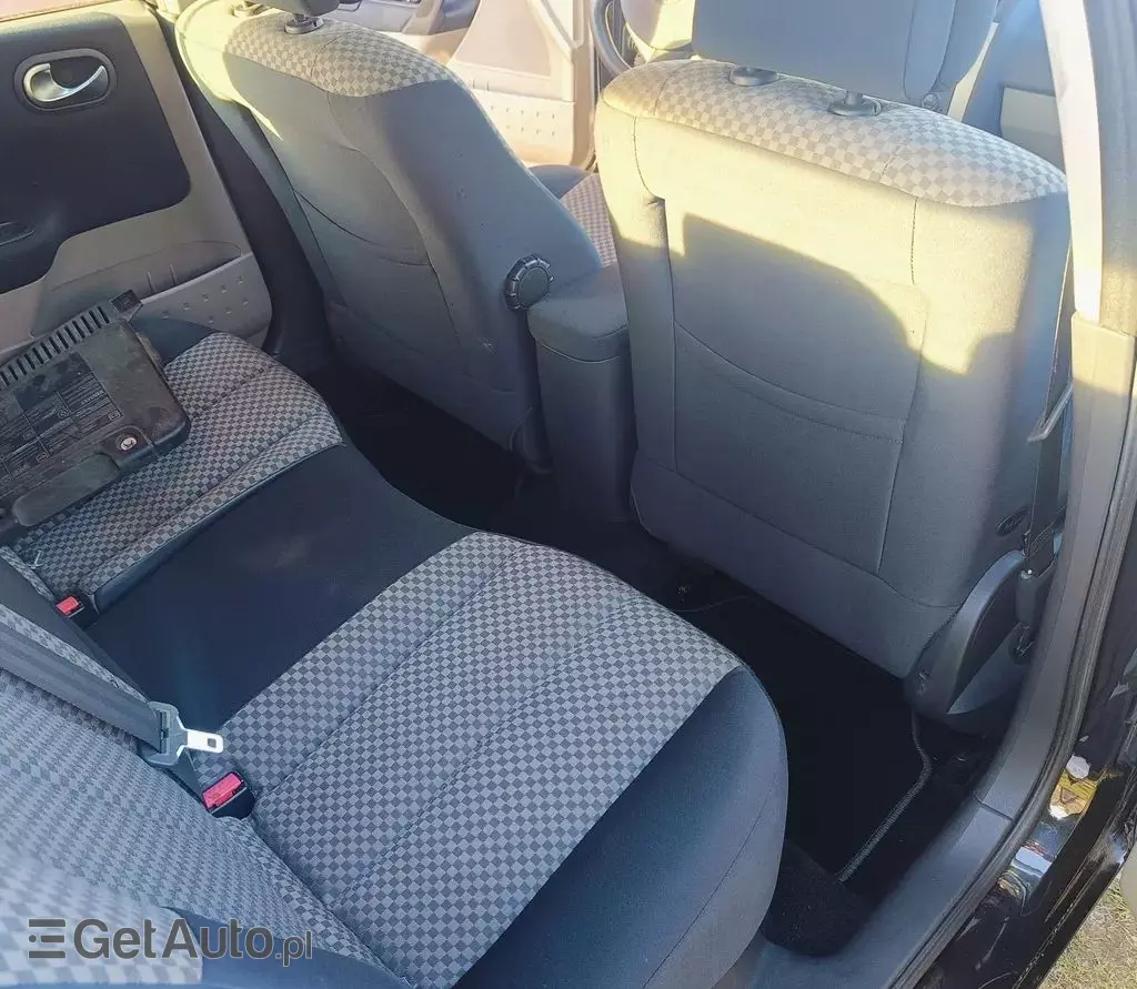 RENAULT Megane 1.6 16V (112 KM)