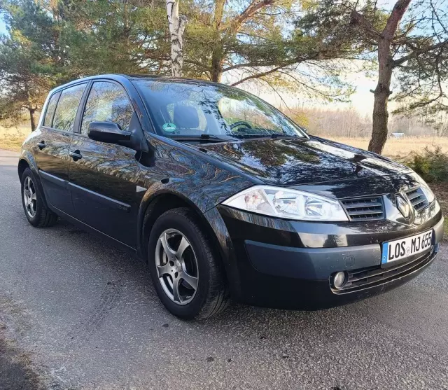 RENAULT Megane 1.6 16V (112 KM)