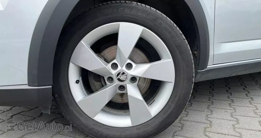 SKODA Octavia Scout 2.0 TDI 4x4 DSG