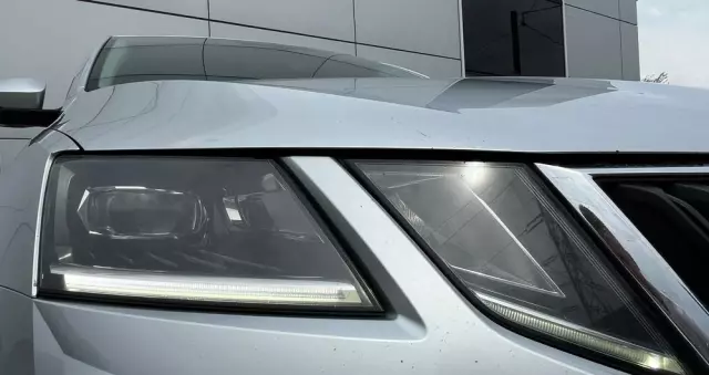 SKODA Octavia Scout 2.0 TDI 4x4 DSG