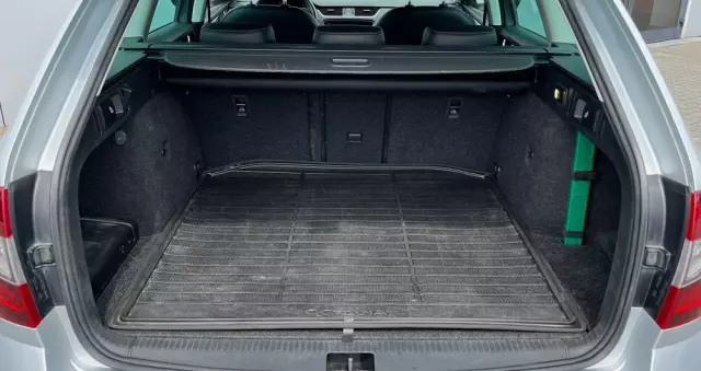 SKODA Octavia Scout 2.0 TDI 4x4 DSG