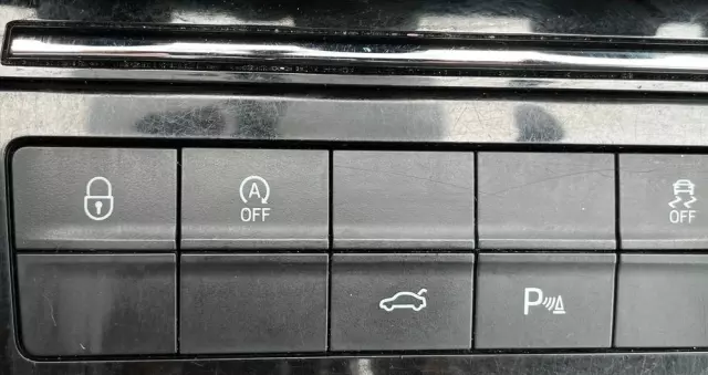 SKODA Octavia Scout 2.0 TDI 4x4 DSG