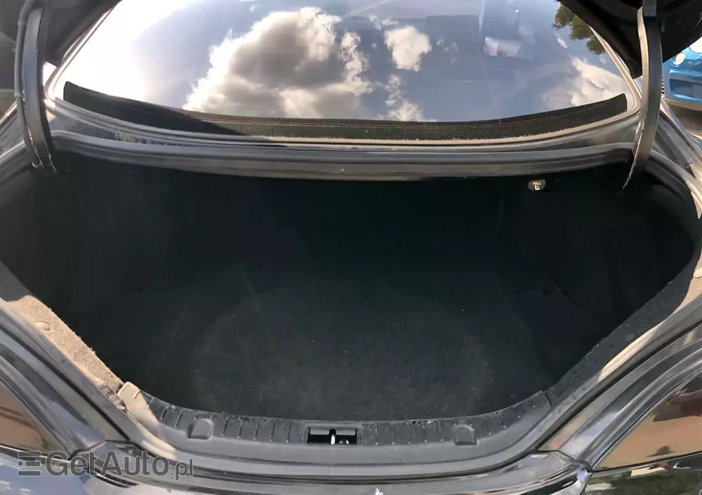 HYUNDAI Genesis Coupe 3.8 V6