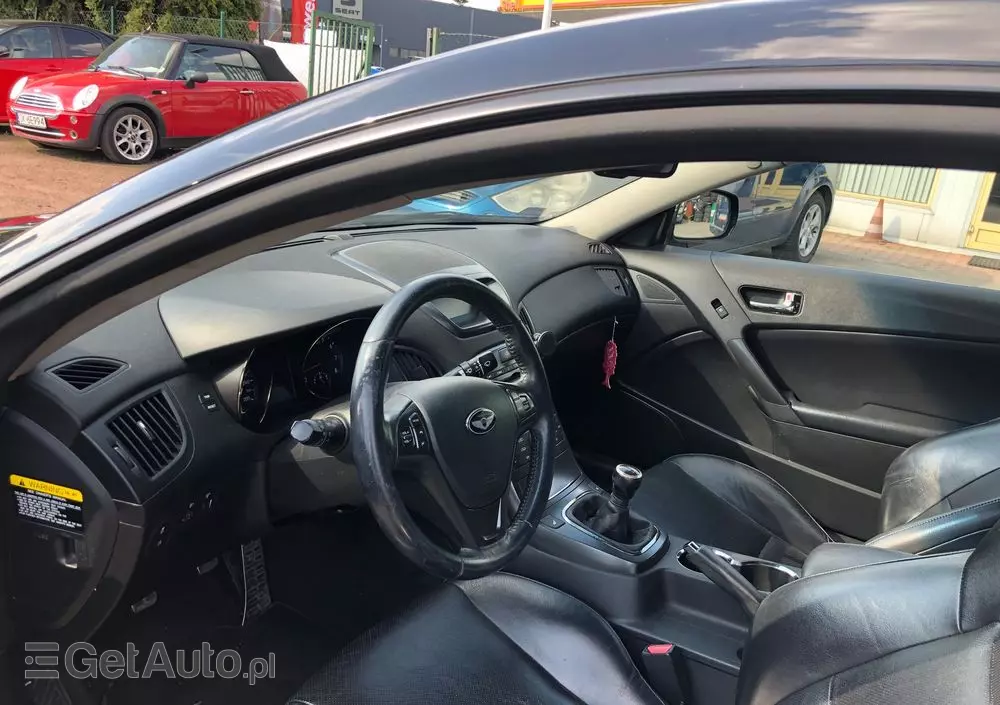 HYUNDAI Genesis Coupe 3.8 V6