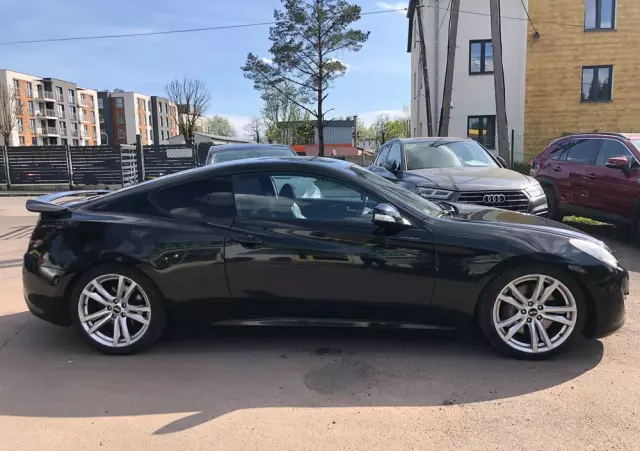 HYUNDAI Genesis Coupe 3.8 V6