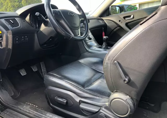 HYUNDAI Genesis Coupe 3.8 V6