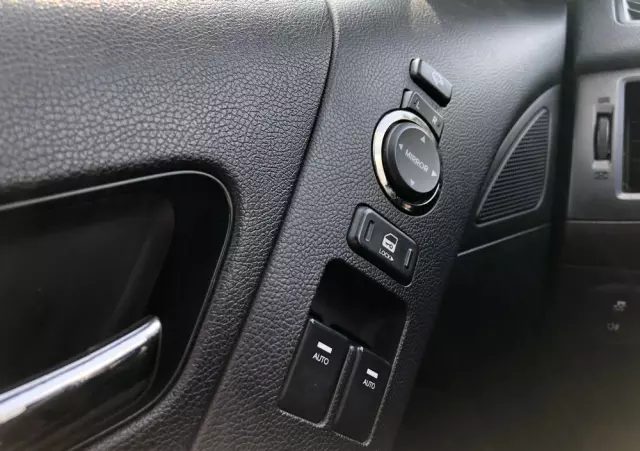 HYUNDAI Genesis Coupe 3.8 V6