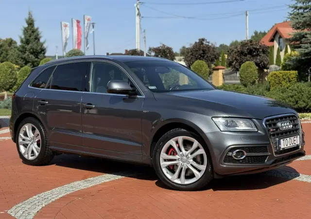 AUDI SQ5 